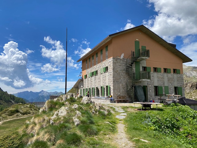 rifugio calvi - La Voce delle Valli