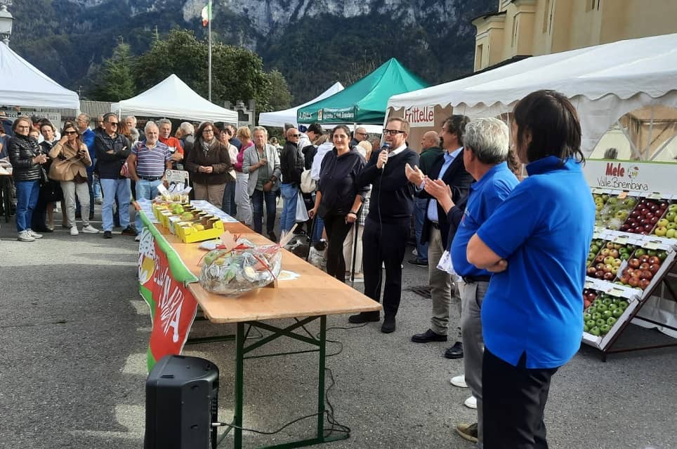 festa mela moio 3 - La Voce delle Valli