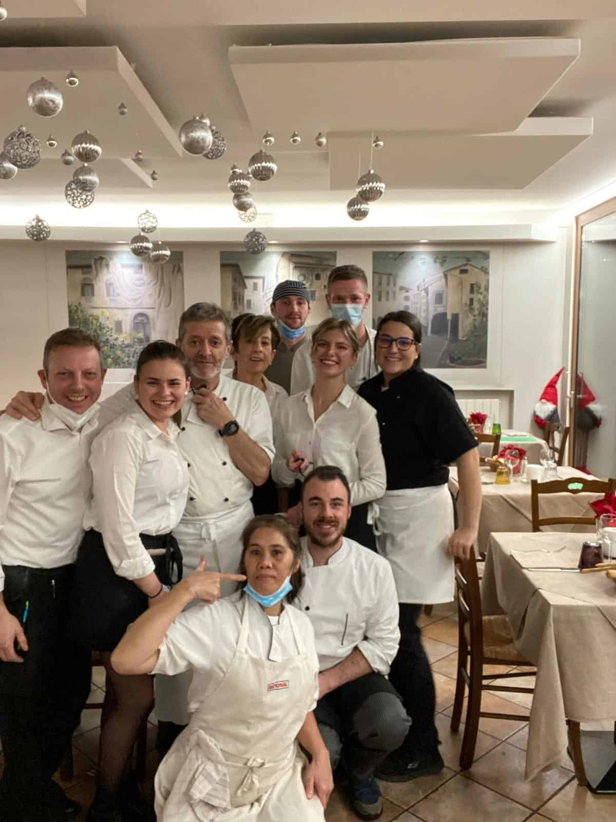 diego midali con lo staff - La Voce delle Valli