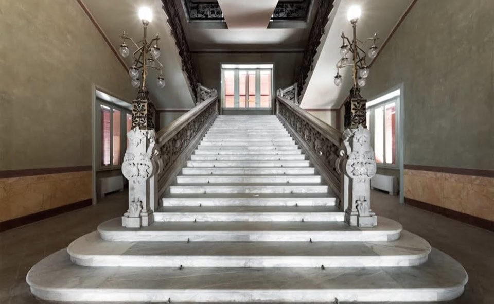scalinata grand hotel san pellegrino - La Voce delle Valli