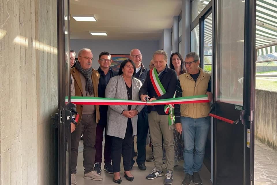 taglio nastro centro ricreativo anziani - La Voce delle Valli