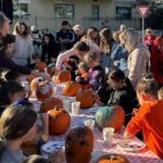 A Sant'Omobono 150 zucche per festeggiare Halloween, su prenotazione: torna la festa d'autunno