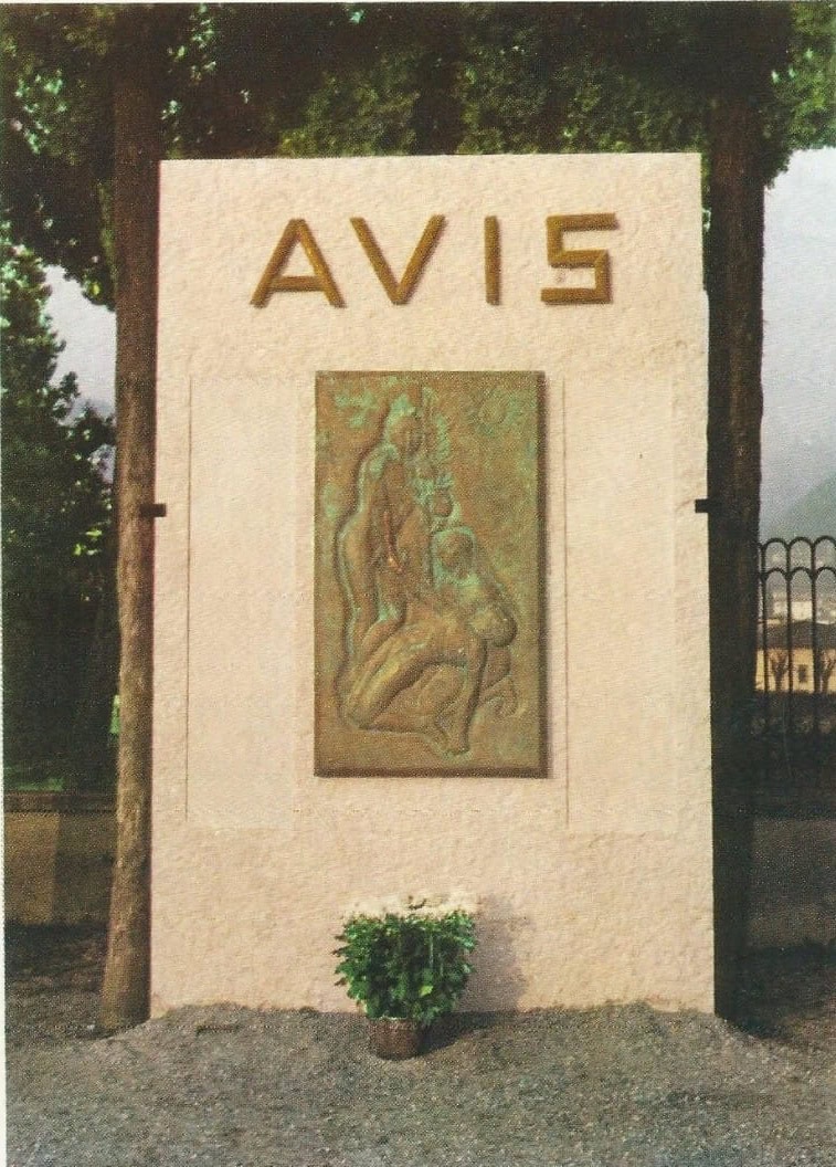 vecchio monumento - La Voce delle Valli