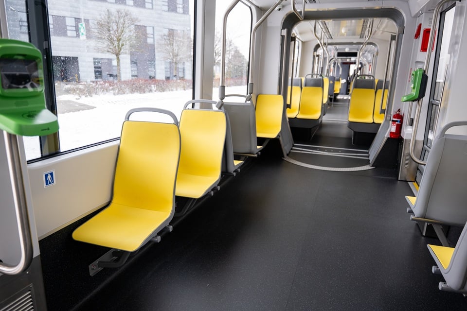 interno tram T2 - La Voce delle Valli