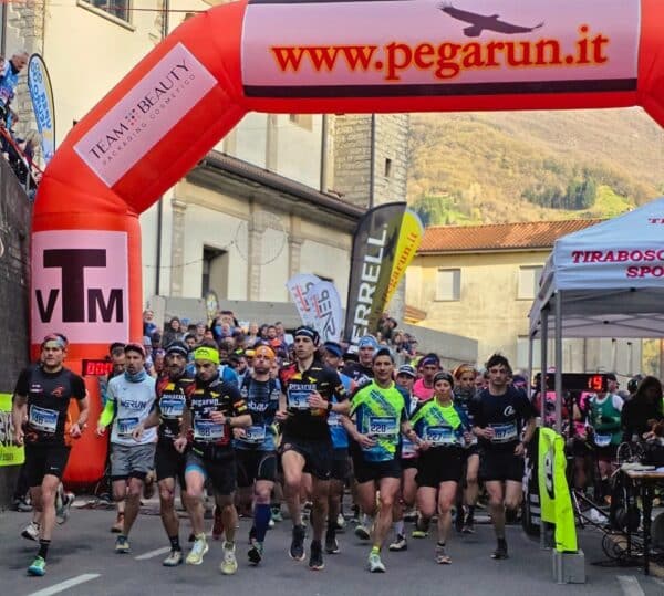 Arrancabotta 2026 la partenza foto Pegarun - La Voce delle Valli