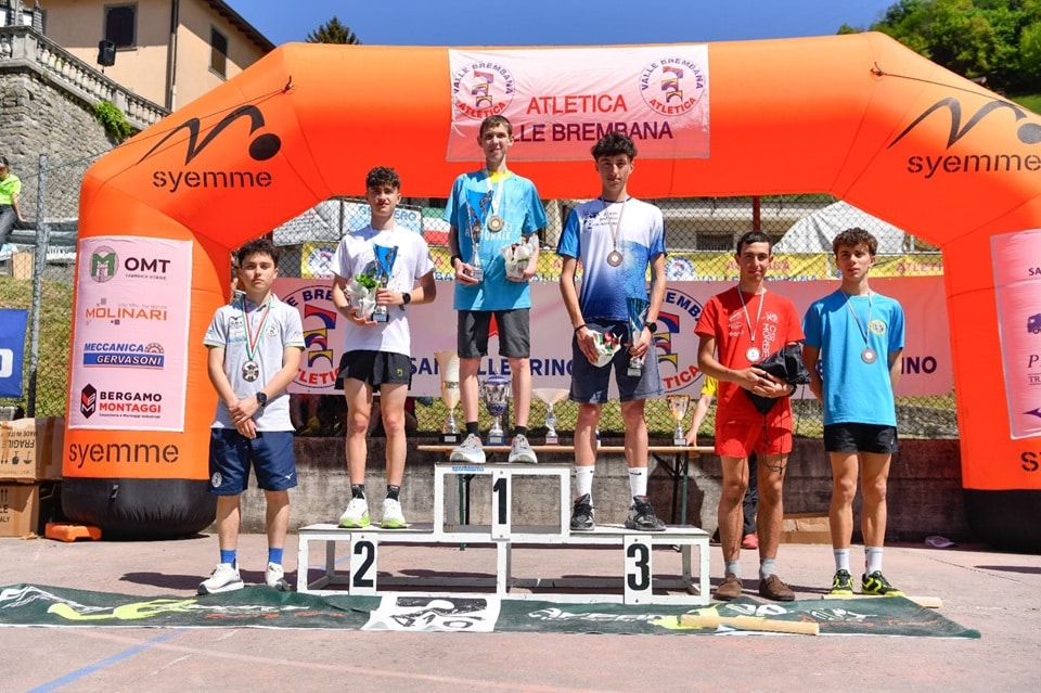 podio allievi - La Voce delle Valli