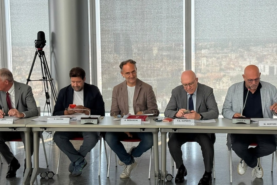 tavolo confronto - La Voce delle Valli