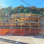 Sant'Omobono Terme, quasi pronta la passerella tra piscina e palestra: poi toccherà alle finiture