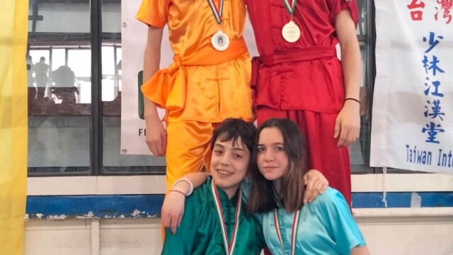 Gruppo sul podio 3924026059 - La Voce delle Valli