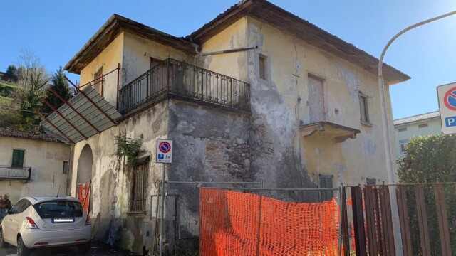 SGB porzione complesso monastico asta PG23 (1) 2351646843 - La Voce delle Valli