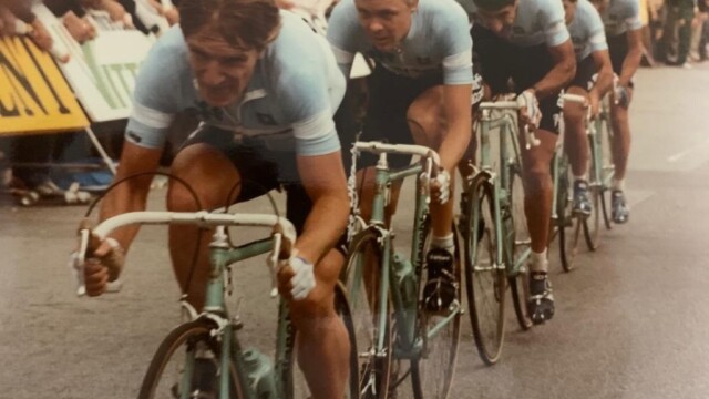 Gara a cronometro al Giro d’Italia – Cronosquadre – Ennio Vanotti in testa a “tirare”. 3209062770 - La Voce delle Valli